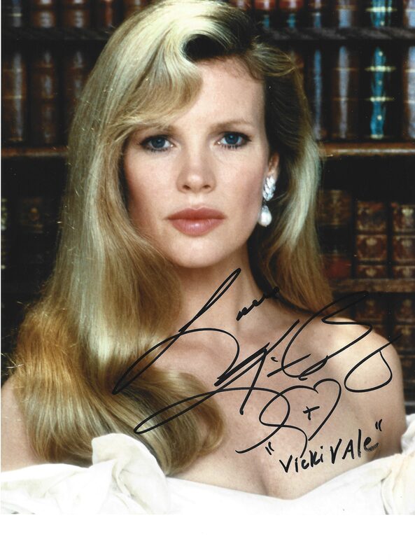 Kim Basinger &mdash; Vicki Vale