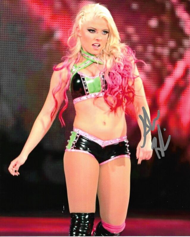 Alexa Bliss 4