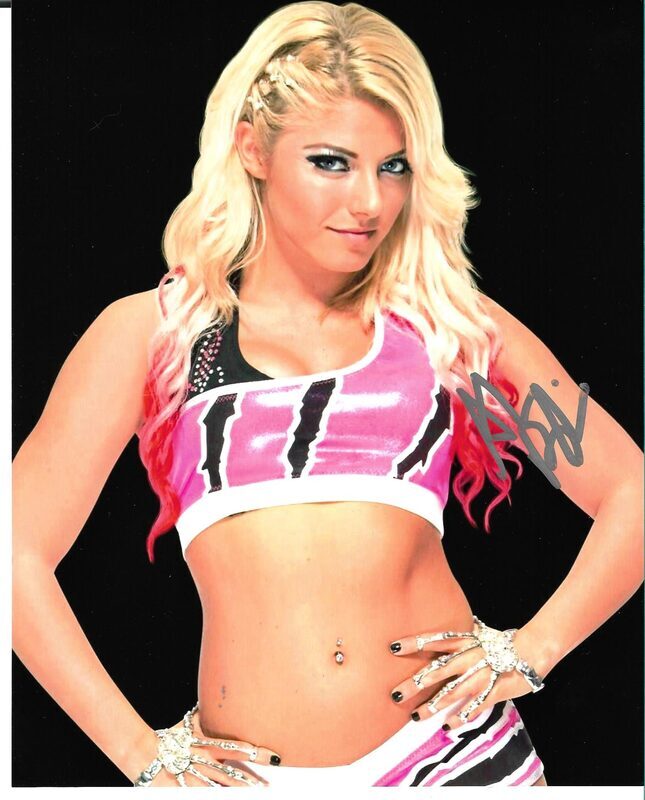 Alexa Bliss 8