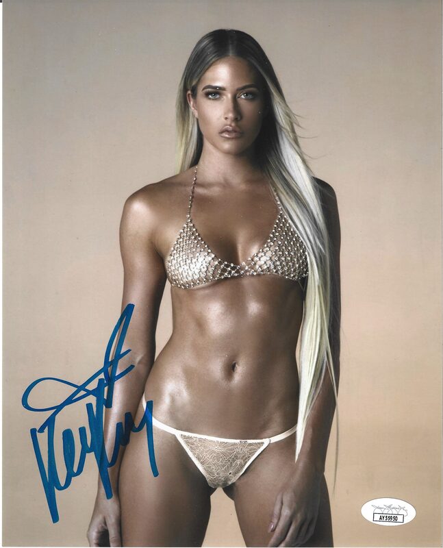 Kelly Kelly 13